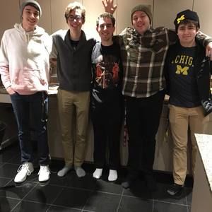 Meet your Posher, Aj